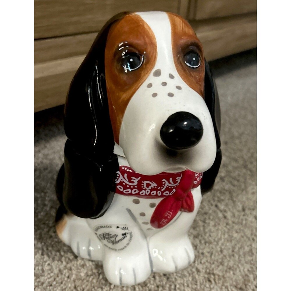The Pioneer Woman Henry Candy Jar!! So cute!! Basset Hound